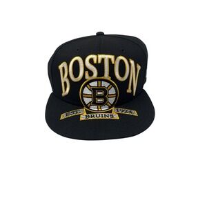 New Era 59FIFTY Boston Bruins NHL Fitted Hat Black Gold Size 6 7/8 Flat Bill Cap